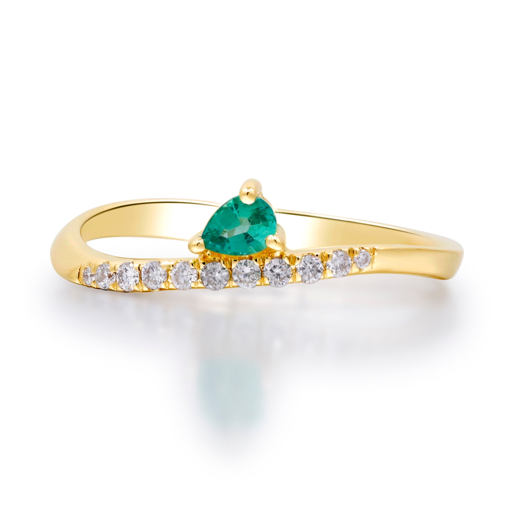 Curved Diamond Band With Offset Emerald – Sparkling Statement of Elegance